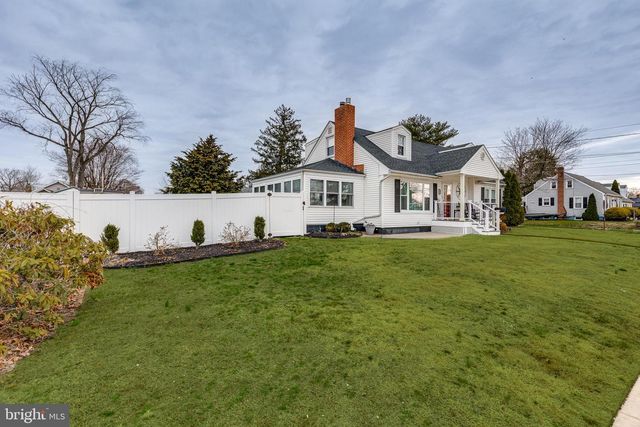 91 WILBUR HENRY DR, Florence, NJ 08518