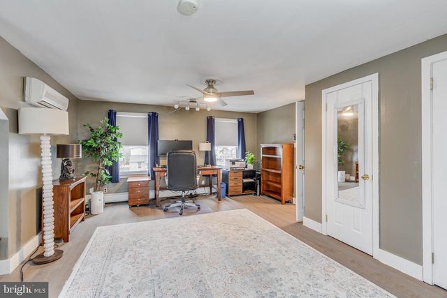 91 WILBUR HENRY DR, Florence, NJ 08518