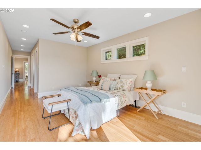 3762 N Melrose Dr, Portland, OR 97227