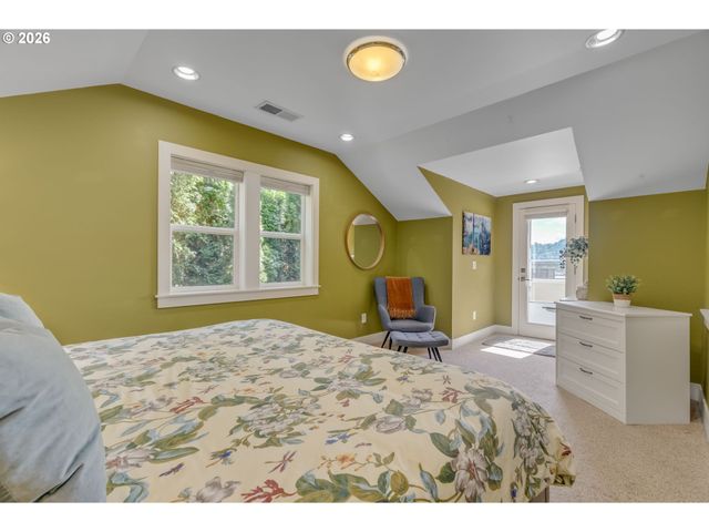 3762 N Melrose Dr, Portland, OR 97227