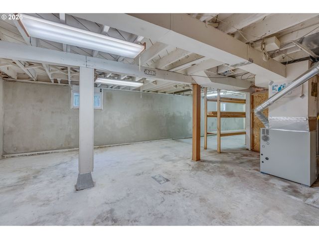 3762 N Melrose Dr, Portland, OR 97227