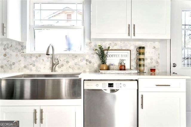 56 Holly Road NW, Atlanta, GA 30314