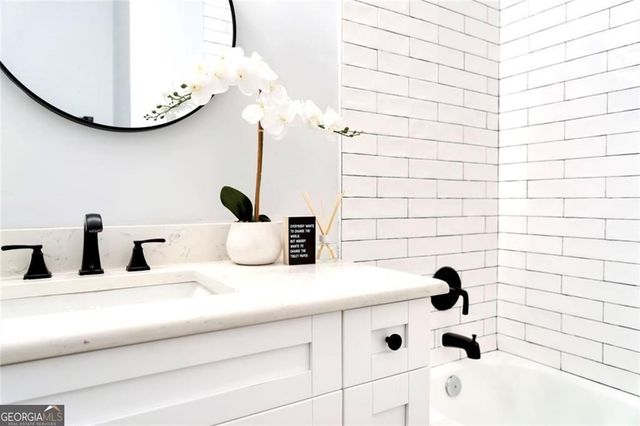 56 Holly Road NW, Atlanta, GA 30314