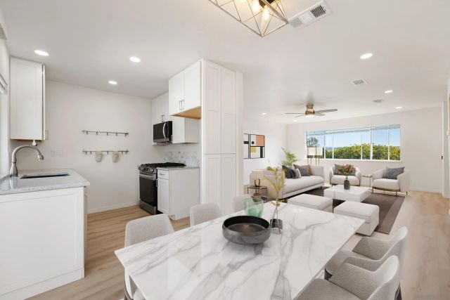 3875 Vista Campana 32, Oceanside, CA 92057