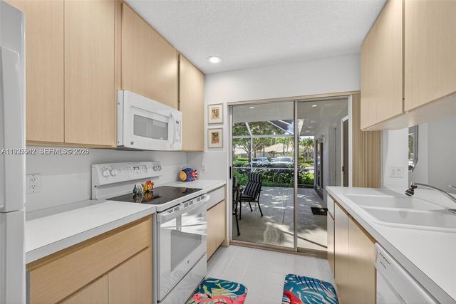 7102 Geminata Oak Ct 7102, Palm Beach Gardens, FL 33410