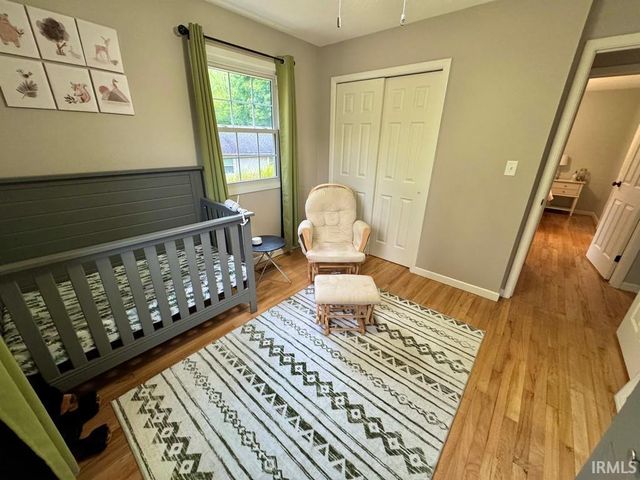 708 N Fairoaks Drive, New Castle, IN 47362