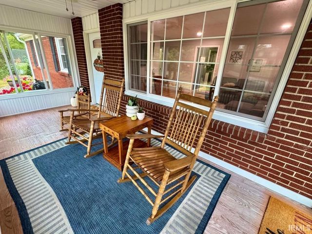 708 N Fairoaks Drive, New Castle, IN 47362