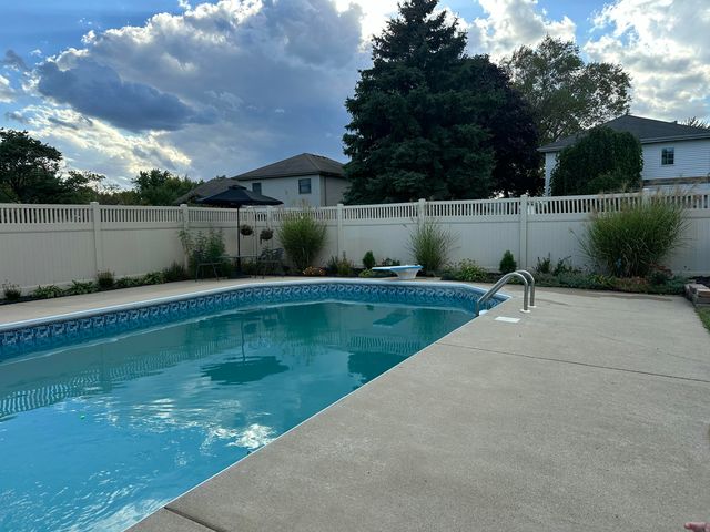 10446 W Magoun Drive, St. John, IN 46373