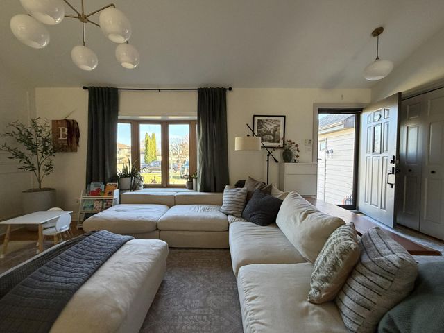 10446 W Magoun Drive, St. John, IN 46373