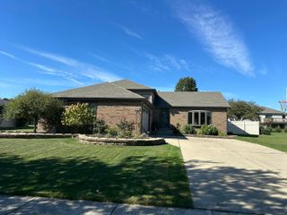 10446 W Magoun Drive, St. John, IN 46373