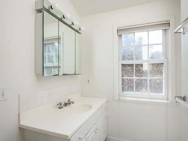192 Killarney Drive, Burlington, VT 05408