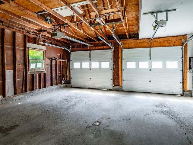 192 Killarney Drive, Burlington, VT 05408
