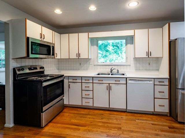 192 Killarney Drive, Burlington, VT 05408