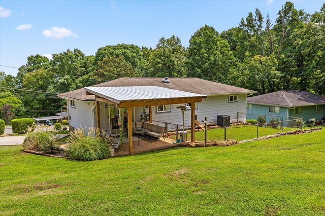 3620 Parkway Drive, Chattanooga, TN 37406