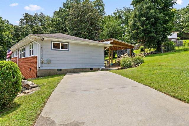 3620 Parkway Drive, Chattanooga, TN 37406