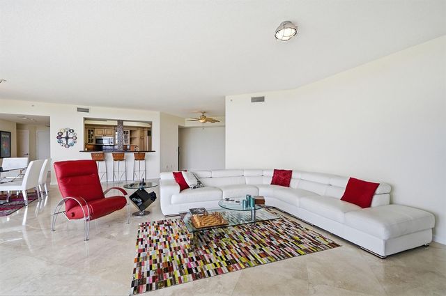 6051 N Ocean Drive 1003, Hollywood, FL 33019