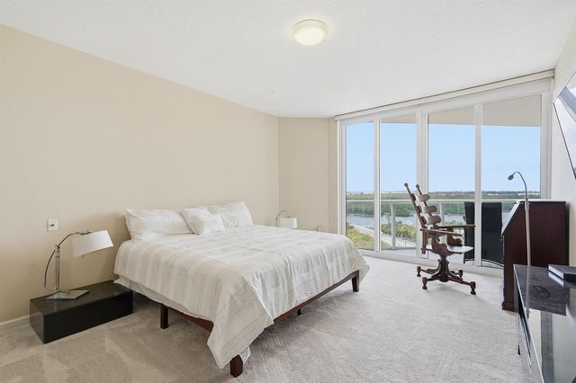 6051 N Ocean Drive 1003, Hollywood, FL 33019
