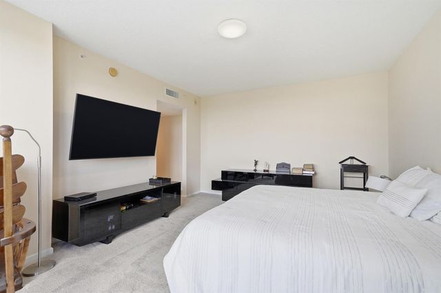 6051 N Ocean Drive 1003, Hollywood, FL 33019
