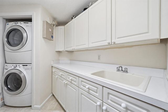 6051 N Ocean Drive 1003, Hollywood, FL 33019