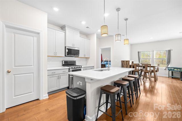 935 Rachel Anne Drive, Belmont, NC 28012