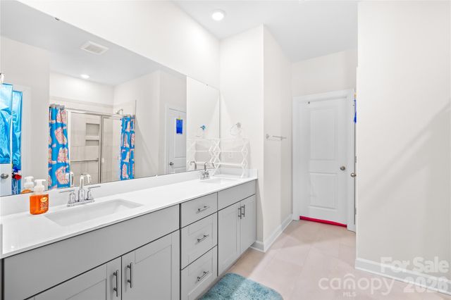 935 Rachel Anne Drive, Belmont, NC 28012