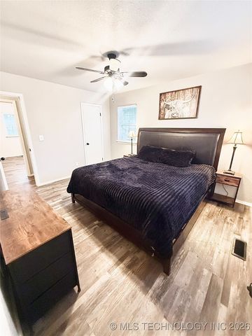 652 E Main Street, Collinsville, OK 74021