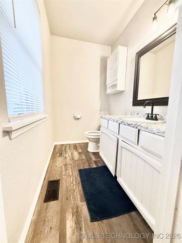 652 E Main Street, Collinsville, OK 74021