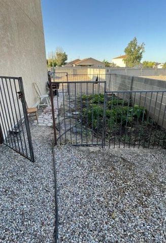 4905 WOODHAVEN Drive NE, Rio Rancho, NM 87144