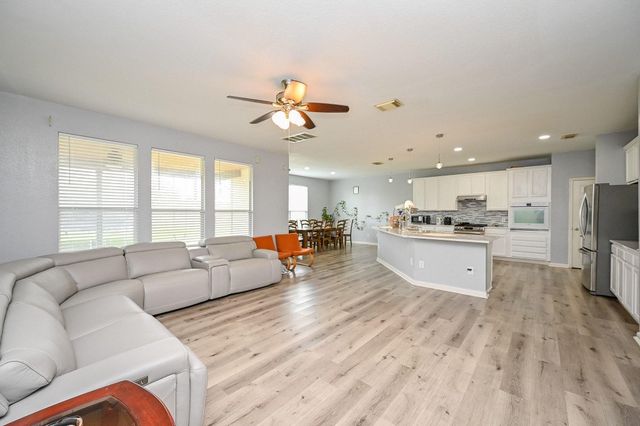 6638 Autumn Sunset Lane, Spring, TX 77379