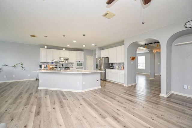 6638 Autumn Sunset Lane, Spring, TX 77379