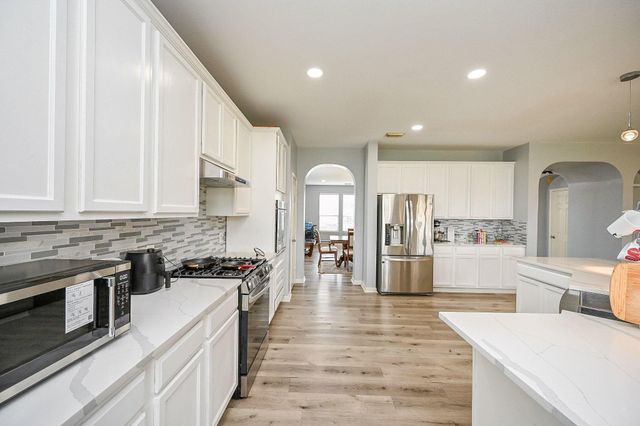 6638 Autumn Sunset Lane, Spring, TX 77379