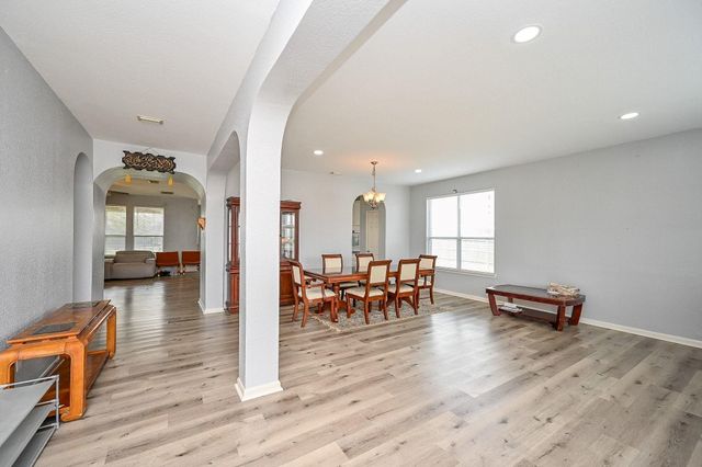 6638 Autumn Sunset Lane, Spring, TX 77379