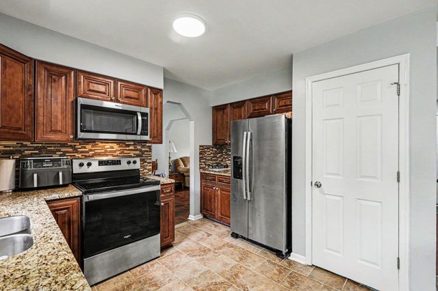 8116 Rose Petal Drive, Florence, KY 41042