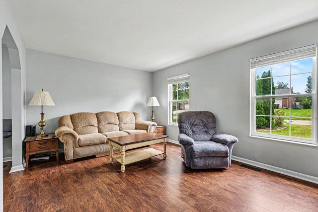 8116 Rose Petal Drive, Florence, KY 41042
