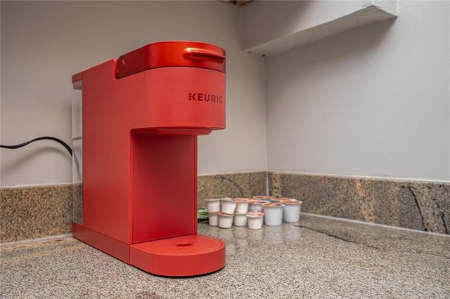 177 Silver Springs SW Circle, Atlanta, GA 30310