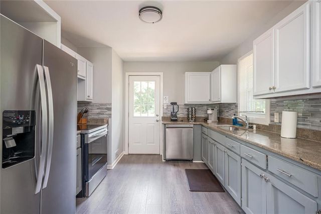 177 Silver Springs SW Circle, Atlanta, GA 30310