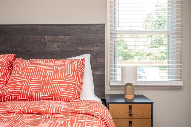 177 Silver Springs SW Circle, Atlanta, GA 30310