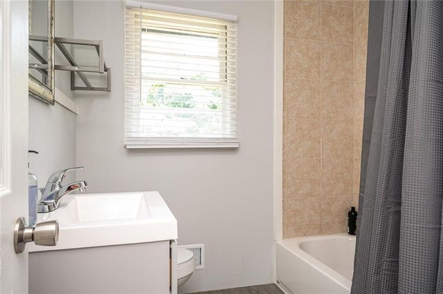 177 Silver Springs SW Circle, Atlanta, GA 30310