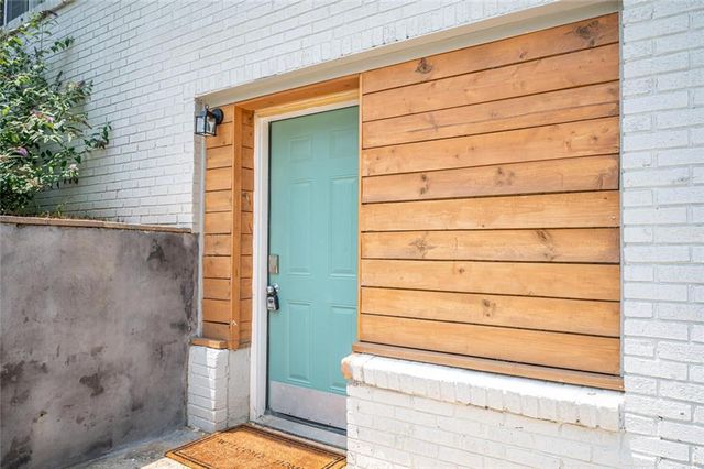 177 Silver Springs SW Circle, Atlanta, GA 30310