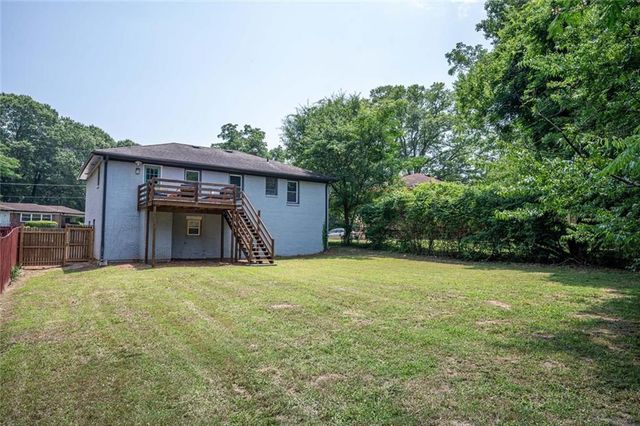 177 Silver Springs SW Circle, Atlanta, GA 30310