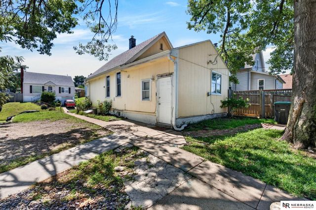 3516 X Street, Omaha, NE 68107