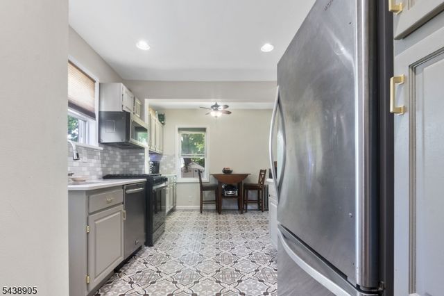 330 Simons Ave, Hackensack City, NJ 07601