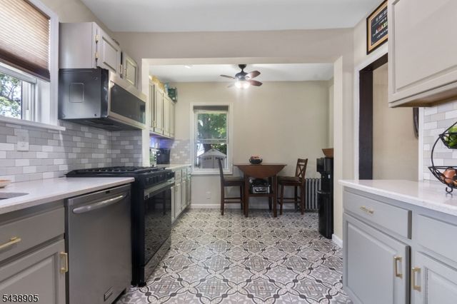 330 Simons Ave, Hackensack City, NJ 07601