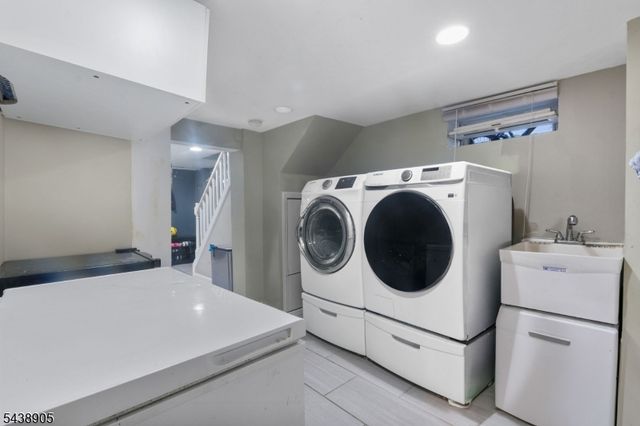 330 Simons Ave, Hackensack City, NJ 07601