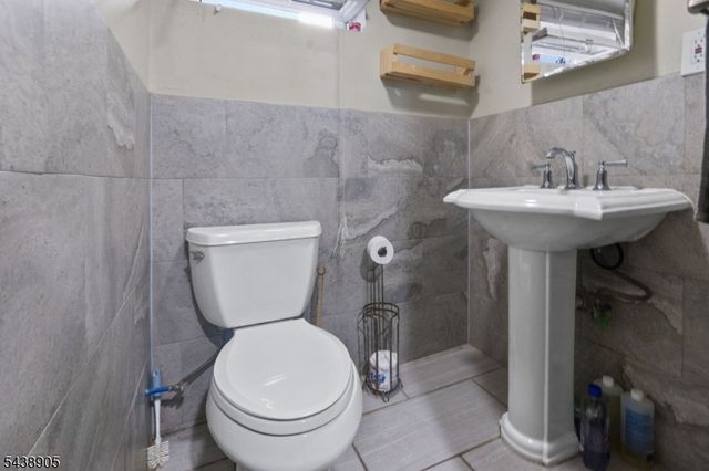 330 Simons Ave, Hackensack City, NJ 07601
