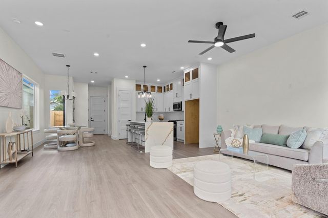 6818 Avenue F Unit B, Houston, TX 77011