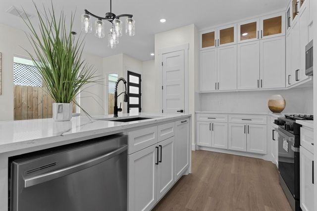 6818 Avenue F Unit B, Houston, TX 77011