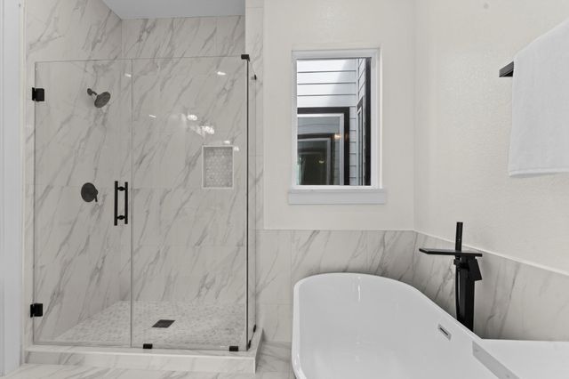 6818 Avenue F Unit B, Houston, TX 77011