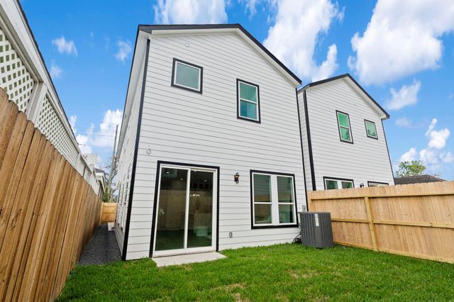 6818 Avenue F Unit B, Houston, TX 77011