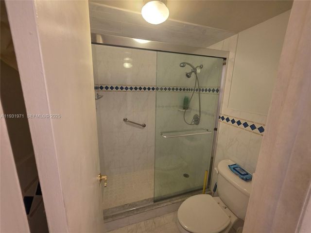 295 NW 72nd Ave 207, Miami, FL 33126